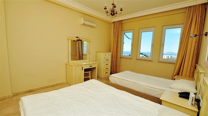 Великолепная апарт вилла с видом на море