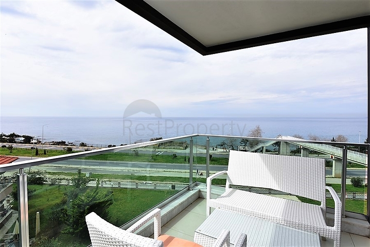 Роскошные апартаменты с видом на море