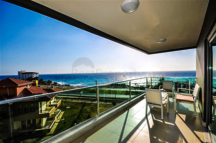 Роскошные апартаменты с видом на море