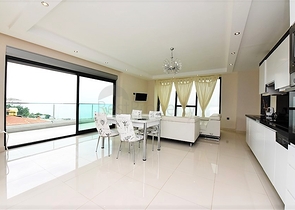 Роскошные апартаменты с видом на море