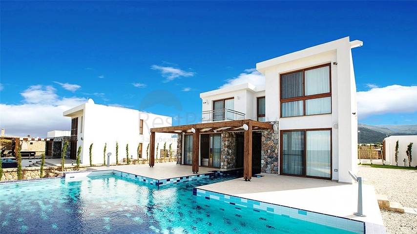 Роскошная вилла на берегу моря