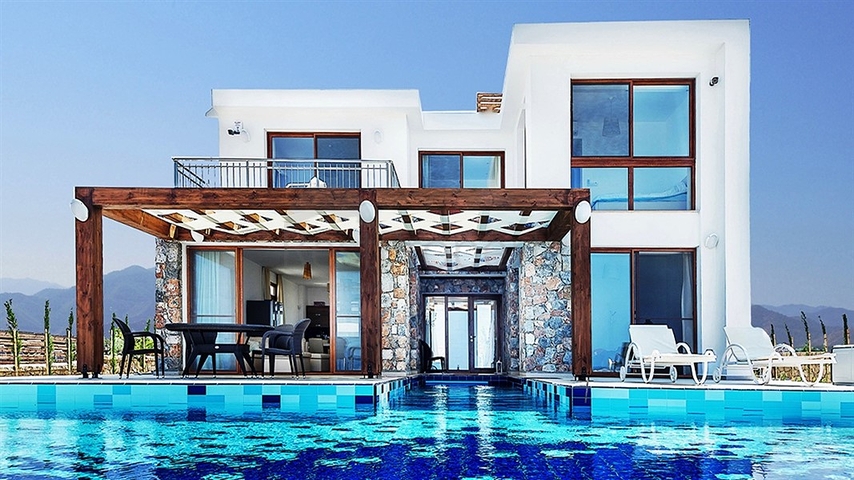 Роскошная вилла на берегу моря