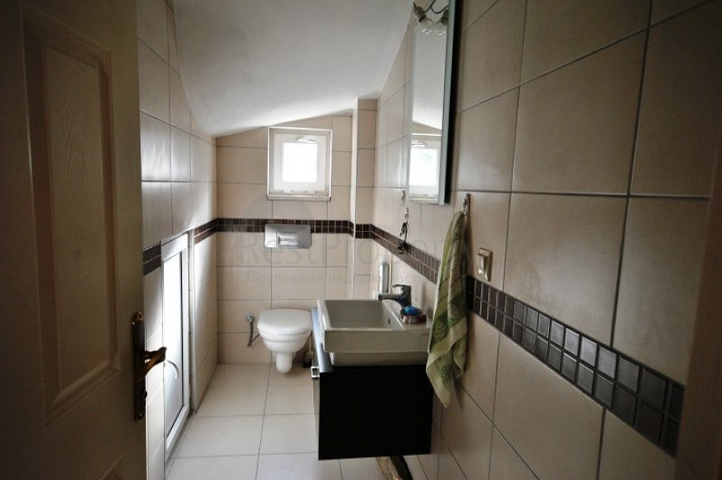 Вилла с мебелью с 3 спальнями в Чамьюва Кемере