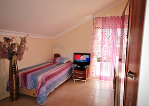 Вилла с мебелью с 3 спальнями в Чамьюва Кемере