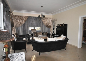 Вилла с мебелью с 3 спальнями в Чамьюва Кемере