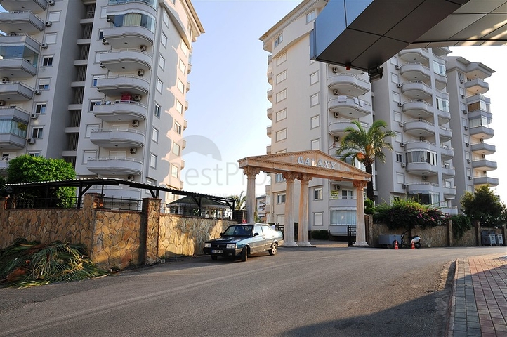 Трехкомнатные апартаменты в Джикджилли