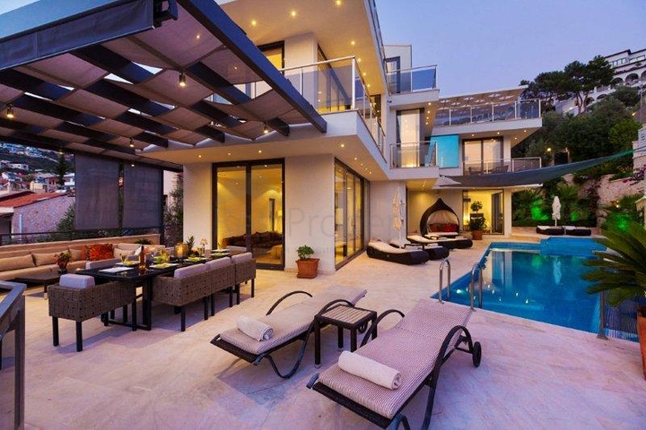 Элитная вилла в Калкане с видом на море