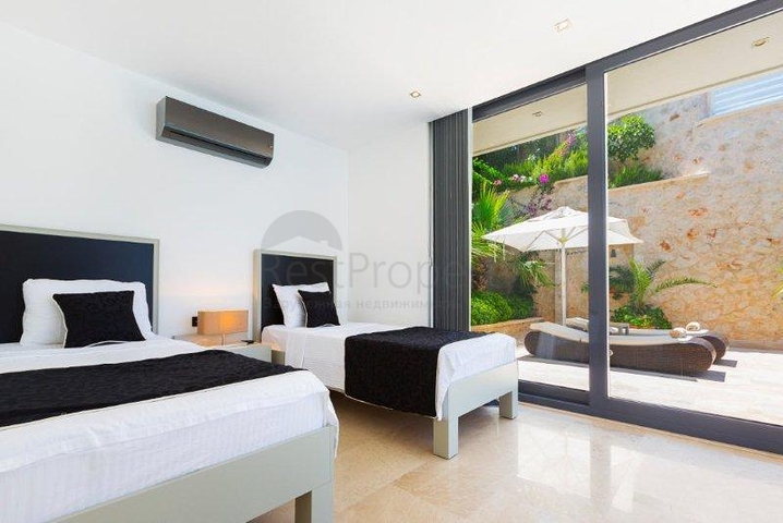 Элитная вилла в Калкане с видом на море