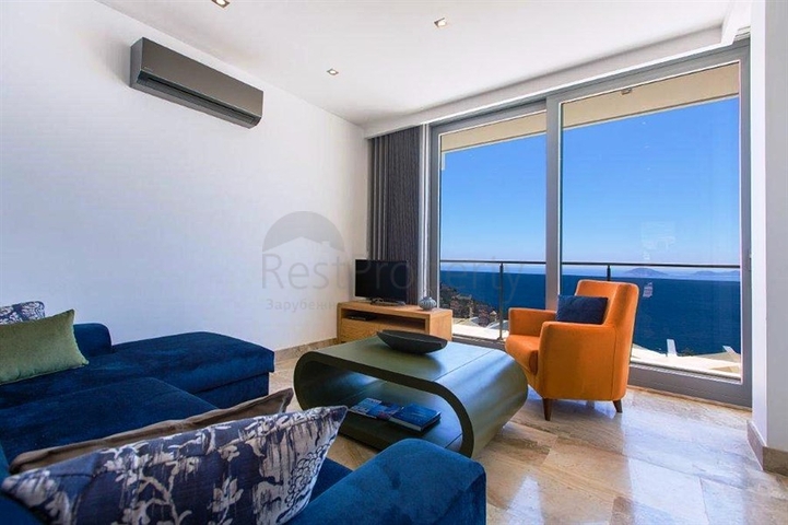 Роскошный дуплекс с невероятным видом на море