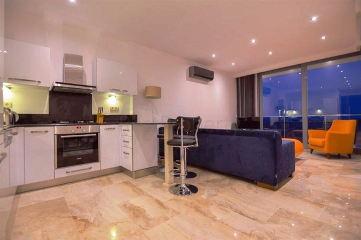 Роскошный дуплекс с невероятным видом на море