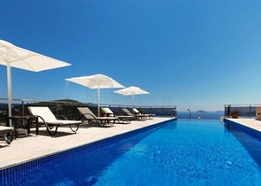 Роскошный дуплекс с невероятным видом на море