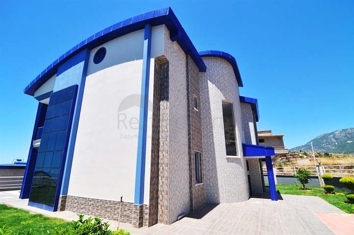 Роскошная вилла с видом на море и на горы в Каргыджаке