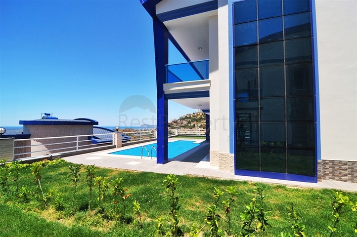 Роскошная вилла с видом на море и на горы в Каргыджаке