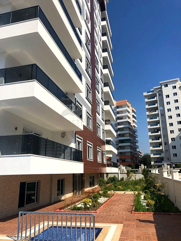 Новый готовый комплекс квартир в Махмутларе