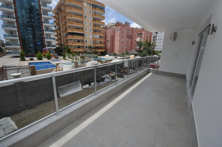 Новый готовый комплекс квартир в Махмутларе