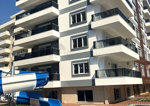 Новый готовый комплекс квартир в Махмутларе