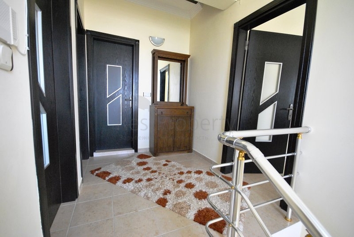 Вилла 3+1 с мебелью в Гейнюке, Кемере