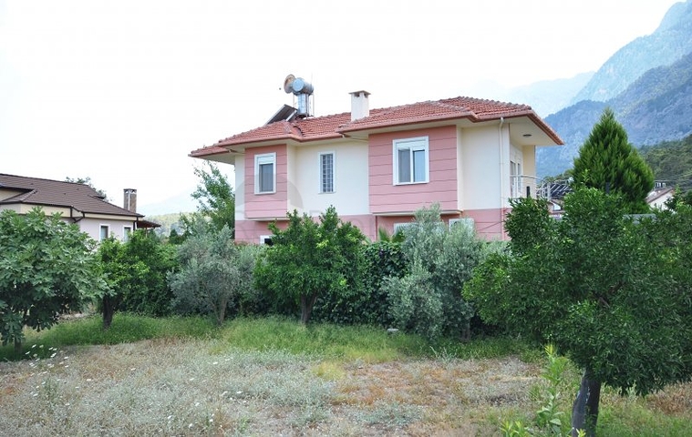 Вилла 3+1 с мебелью в Гейнюке, Кемере