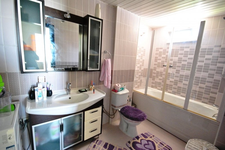 Вилла 3+1 с мебелью в Гейнюке, Кемере