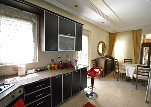 Вилла 3+1 с мебелью в Гейнюке, Кемере