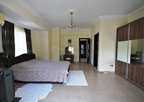 Вилла 3+1 с мебелью в Гейнюке, Кемере