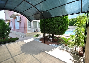 Вилла 3+1 с мебелью в Гейнюке, Кемере