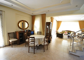 Вилла 3+1 с мебелью в Гейнюке, Кемере