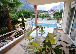 Вилла 3+1 с мебелью в Гейнюке, Кемере