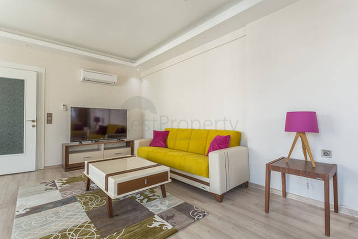 Меблированный пентхаус 2+1 с видом на горы в Анталии