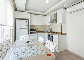 Меблированный пентхаус 2+1 с видом на горы в Анталии