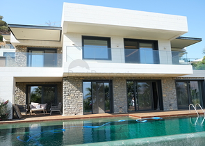 Проект элитных вилл с видом на старинную крепость и море в центре Бодрума