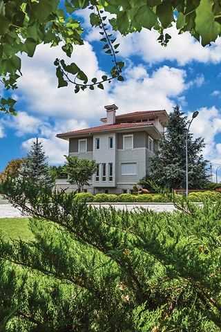 Виллы с видом на море и собственным садом