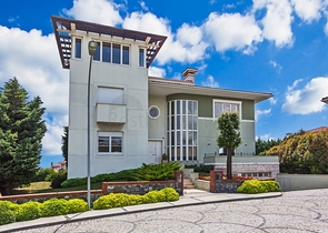 Виллы с видом на море и собственным садом