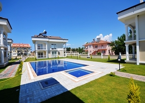 Вилла 3+1 в окружении зелени в Фетхие