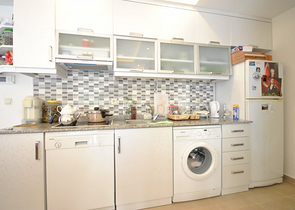 Квартира 1+1 с мебелью в комплексе в Кемере