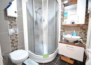 Квартира 1+1 с мебелью в комплексе в Кемере