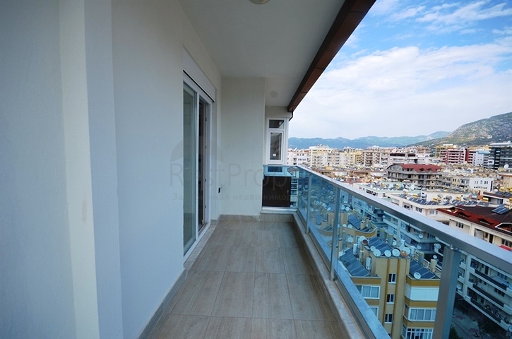 Пентхаус 3+1 с просторной террасой