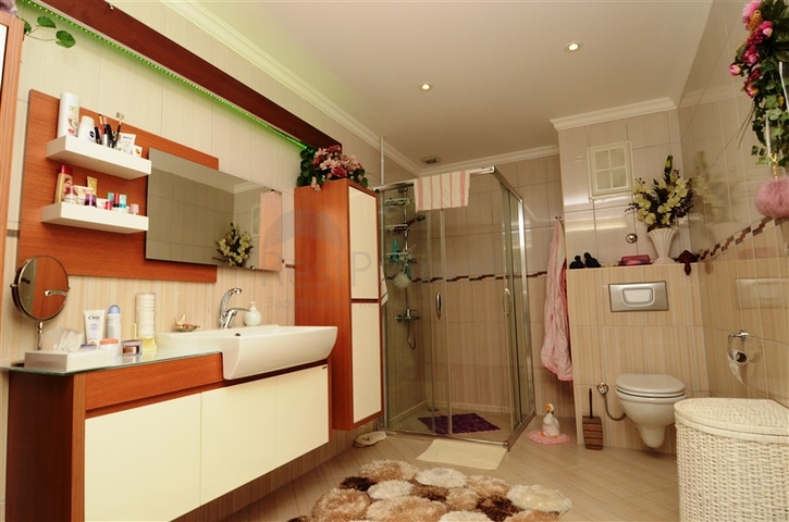 Дуплекс для большой семьи в Махмутларе