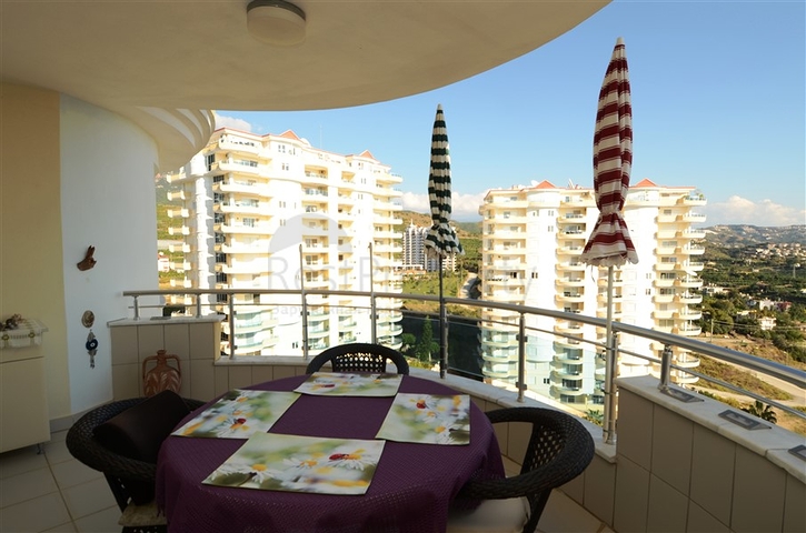 Дуплекс для большой семьи в Махмутларе