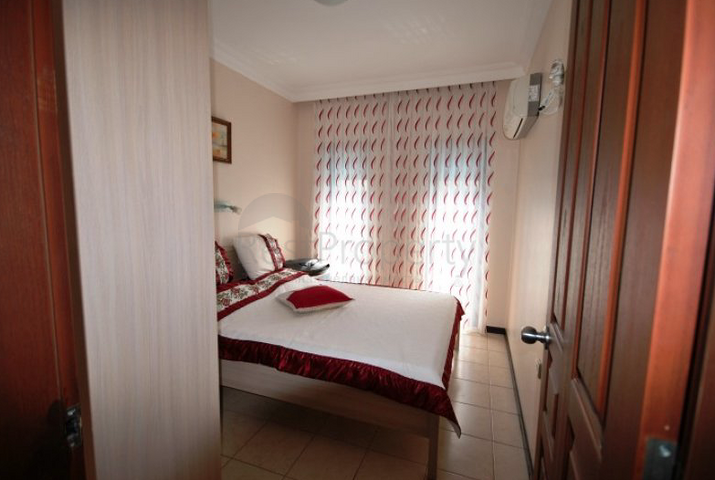 Дом с 3 спальнями в центре Кемера 700 м до моря