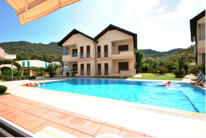 Дом с 3 спальнями в центре Кемера 700 м до моря