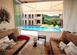 Дом с 3 спальнями в центре Кемера 700 м до моря