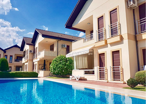 Дом с 3 спальнями в центре Кемера 700 м до моря