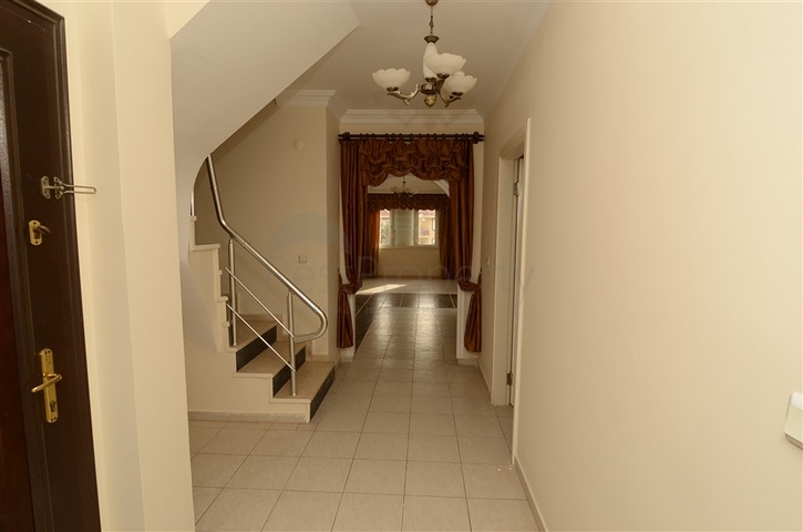 Квартира-дуплекс в европейском районе Оба