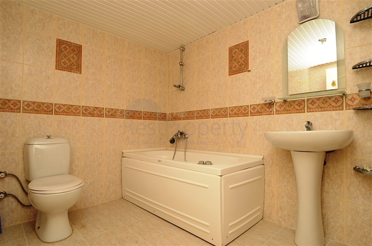 Квартира-дуплекс в европейском районе Оба