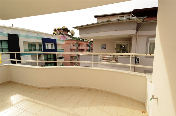 Квартира-дуплекс в европейском районе Оба