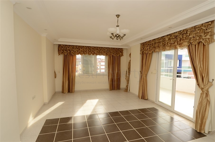 Квартира-дуплекс в европейском районе Оба