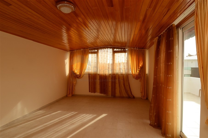 Квартира-дуплекс в европейском районе Оба