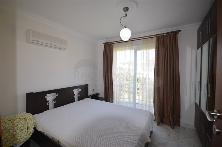 Вилла с собственным пляжем и прямым видом на море