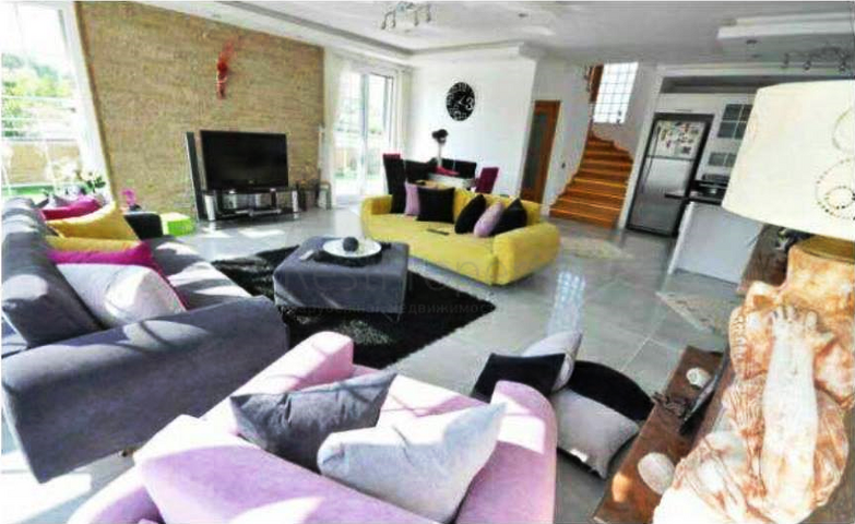 Роскошная вилла с большим садом и бассейном в Фетхие